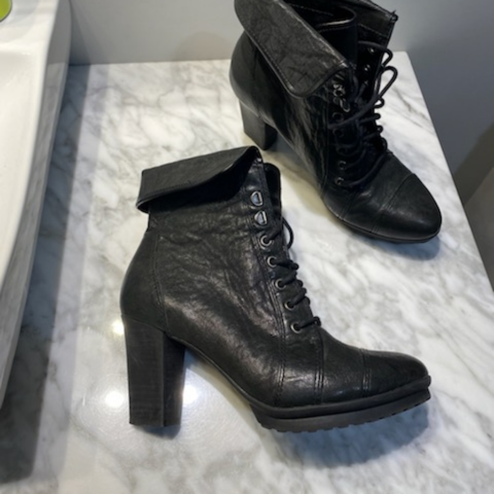 Easy Spirit Brand Ankle Boots